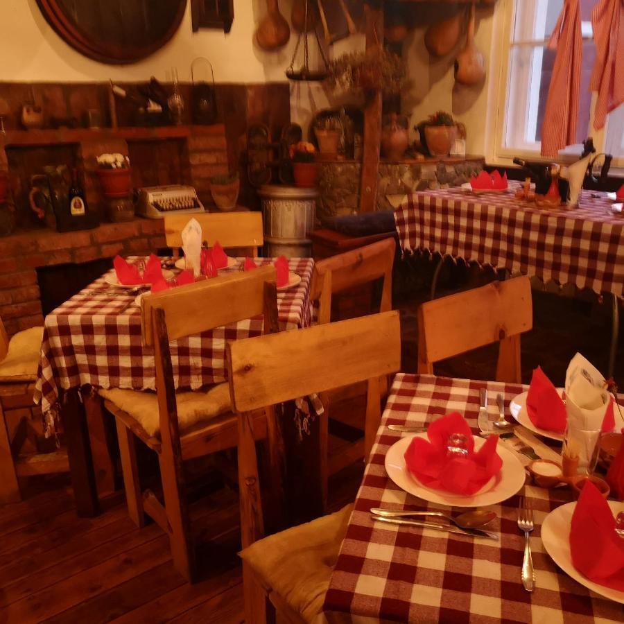 Hotel Etno Konak Angela Kalna Esterno foto